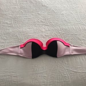 NWOT VS Bikini top